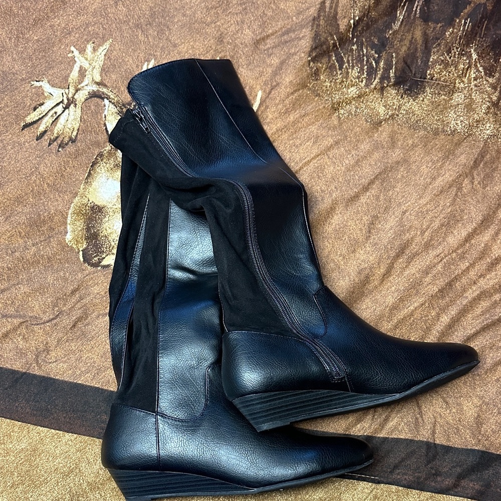 SO Black Heeled Boots